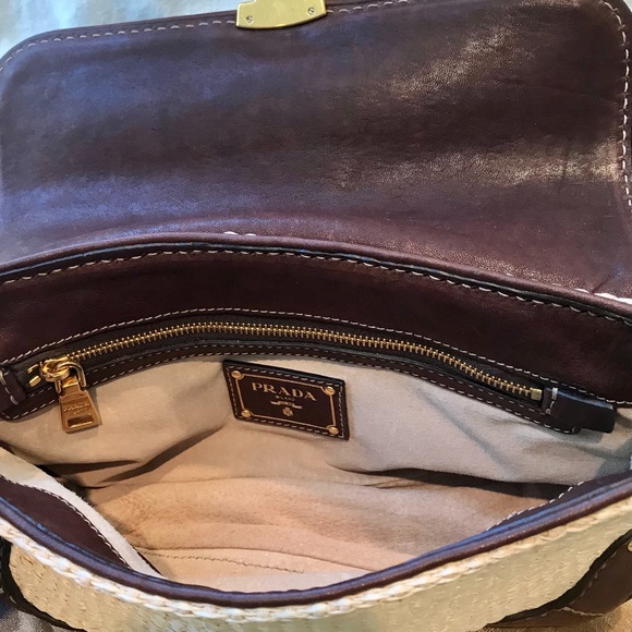 ♓️🅿️ 🦚Prada Reptile and “Straw” Handbag EUC🦚 - Picture 8 of 13